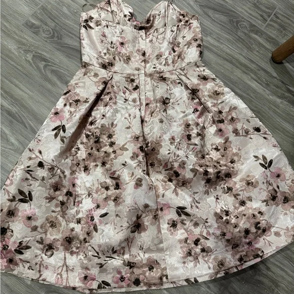 LC Lauren Conrad Runway Elegant Cream Floral Strapless Dress - Picture 7 of 9